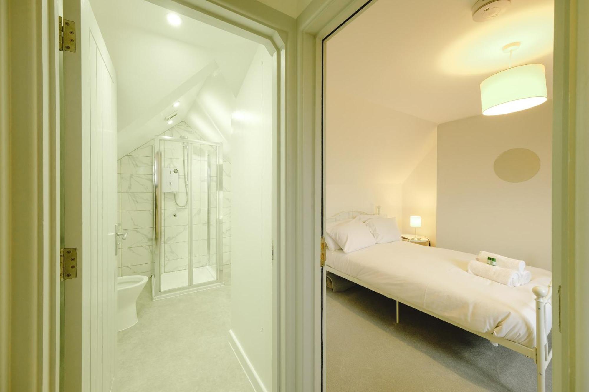 Apartamento Beautiful Six Bedroom House - Wordsworth *