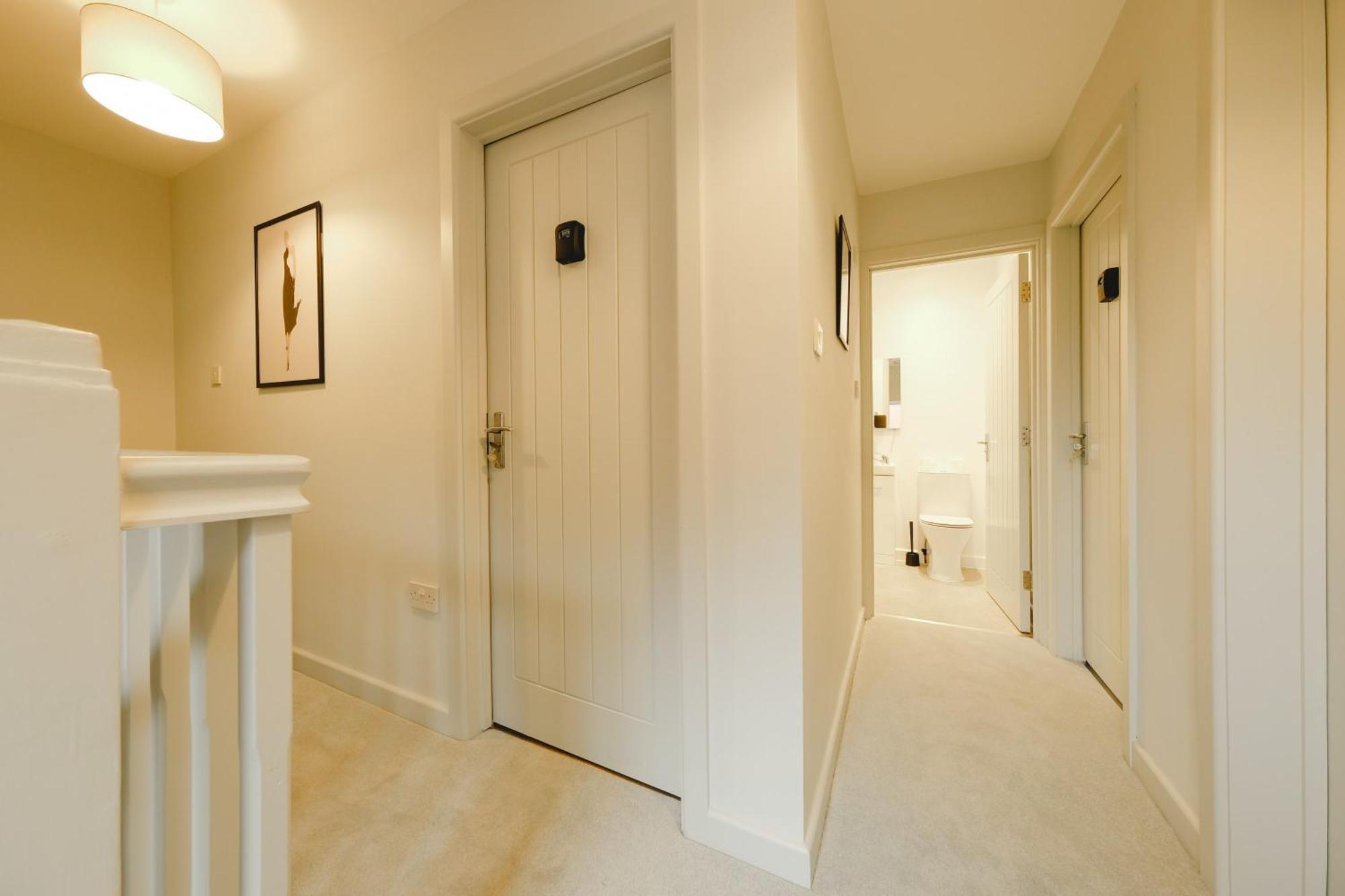 Beautiful Six Bedroom House - Wordsworth * Bristol