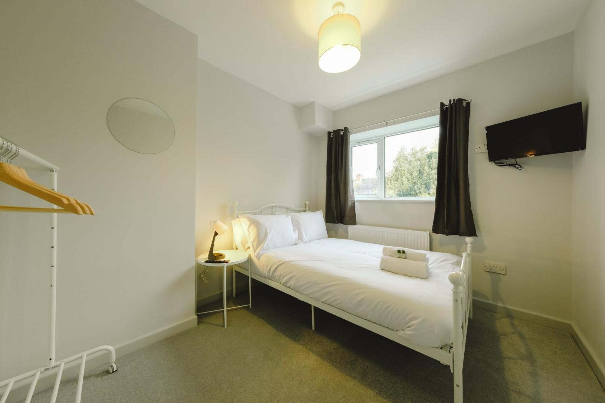 Beautiful Six Bedroom House - Wordsworth Apartamento Bristol